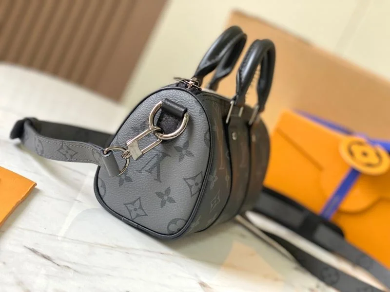 Flexible Louis Vuitton Speedy Bags 39394