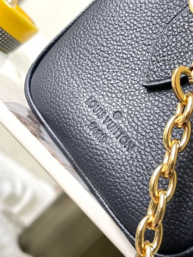 Louis Vuitton Speedy Bags WeatherProof 39404