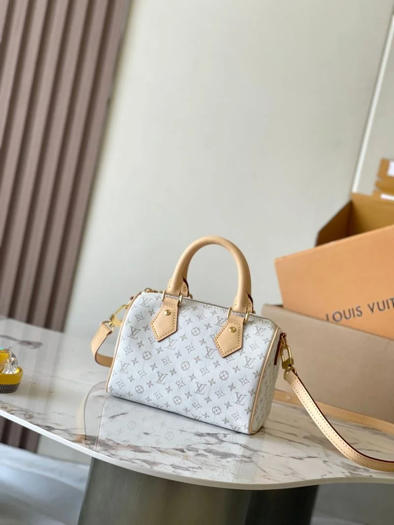 Stretchable Louis Vuitton Speedy Bags 39385