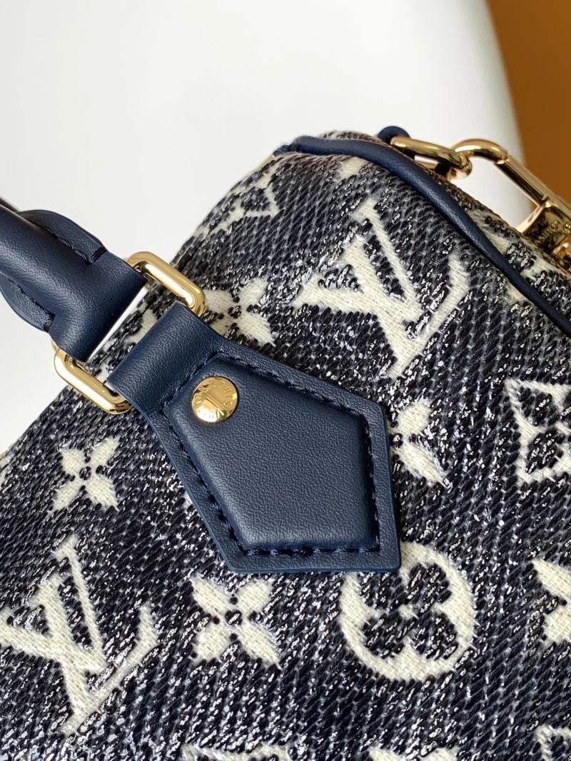 WeatherProof Louis Vuitton Speedy Bags 39130