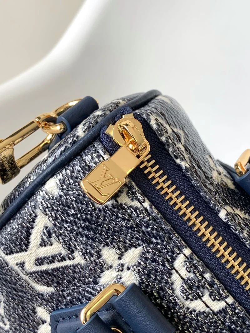 WeatherProof Louis Vuitton Speedy Bags 39130