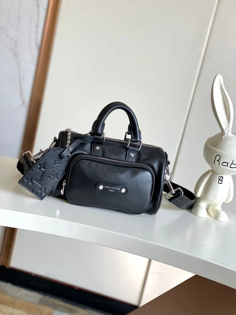 Flexible Louis Vuitton Speedy Bags 39125