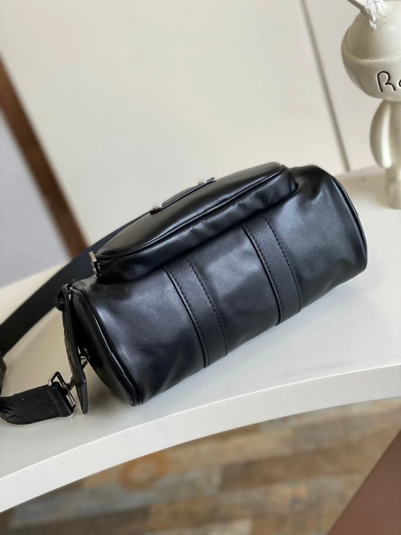 Flexible Louis Vuitton Speedy Bags 39125