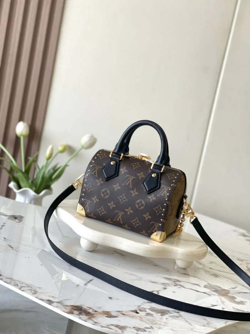 Louis Vuitton Speedy Bags Stylish 39111