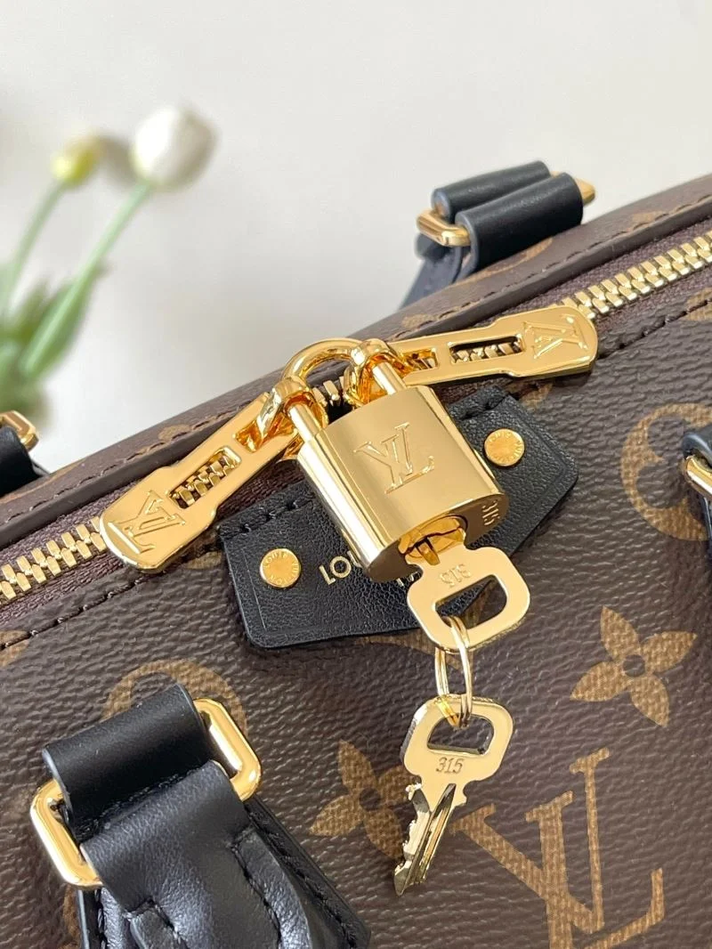 Louis Vuitton Speedy Bags Stylish 39111