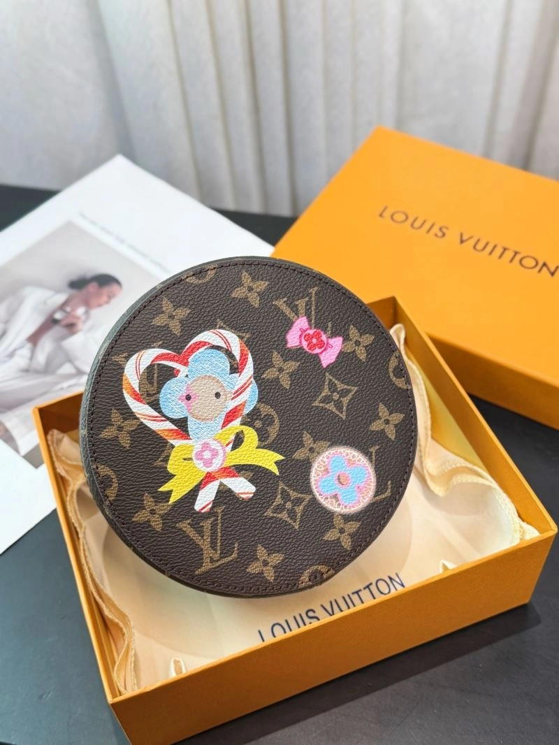 Refined Louis Vuitton Storage Boxes 274707