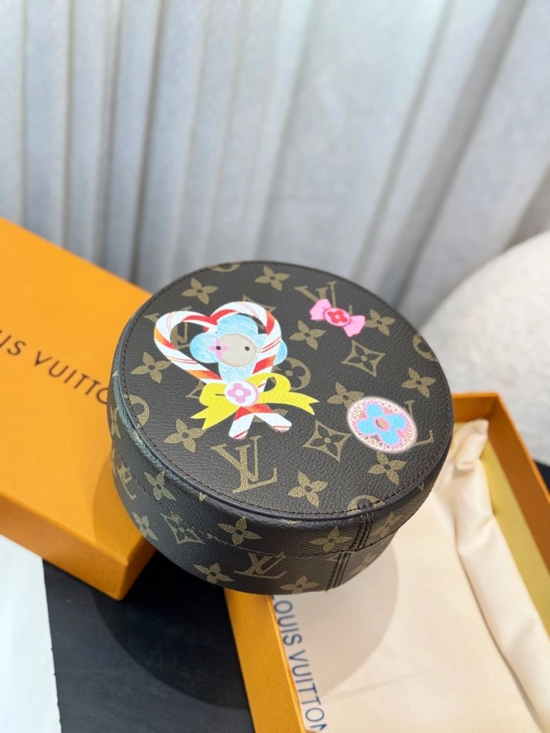 Refined Louis Vuitton Storage Boxes 274707
