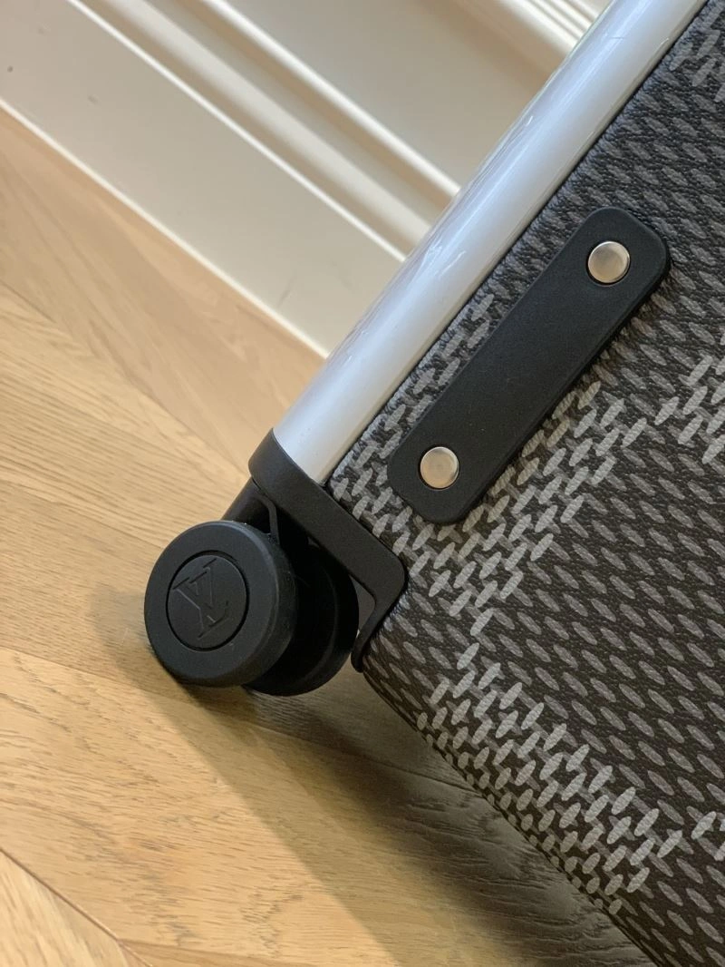 Louis Vuitton Suitcase RelaxedFit 65644