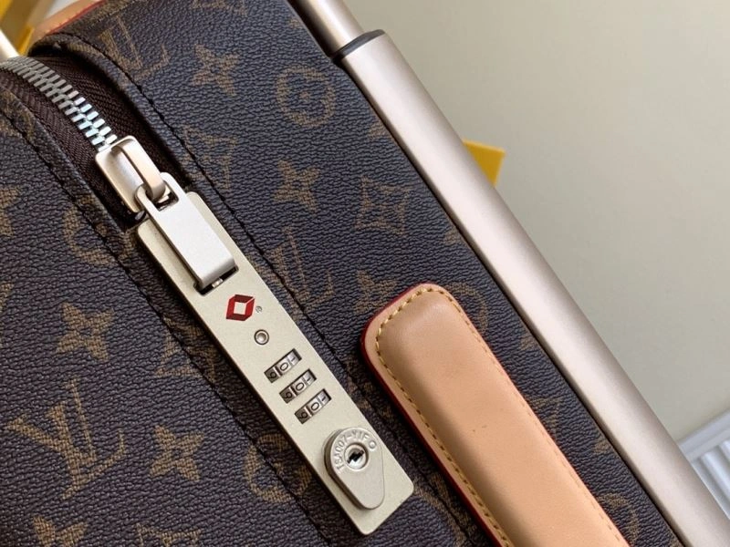 Sleek Louis Vuitton Suitcase 65633