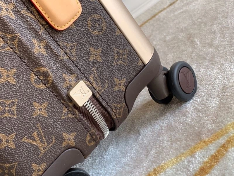 Sleek Louis Vuitton Suitcase 65633