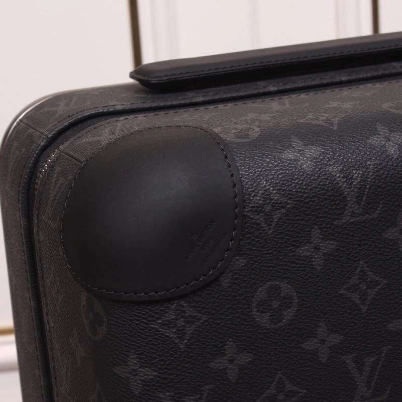 ZipUp Louis Vuitton Suitcase 65618