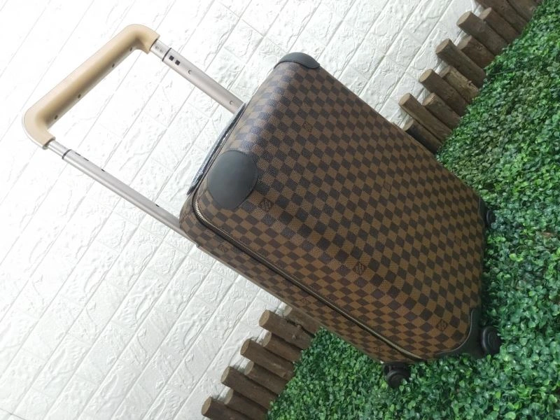 Modern Louis Vuitton Suitcase 65616