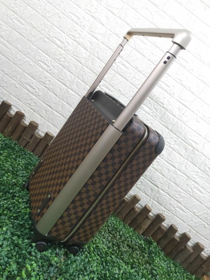 Modern Louis Vuitton Suitcase 65616