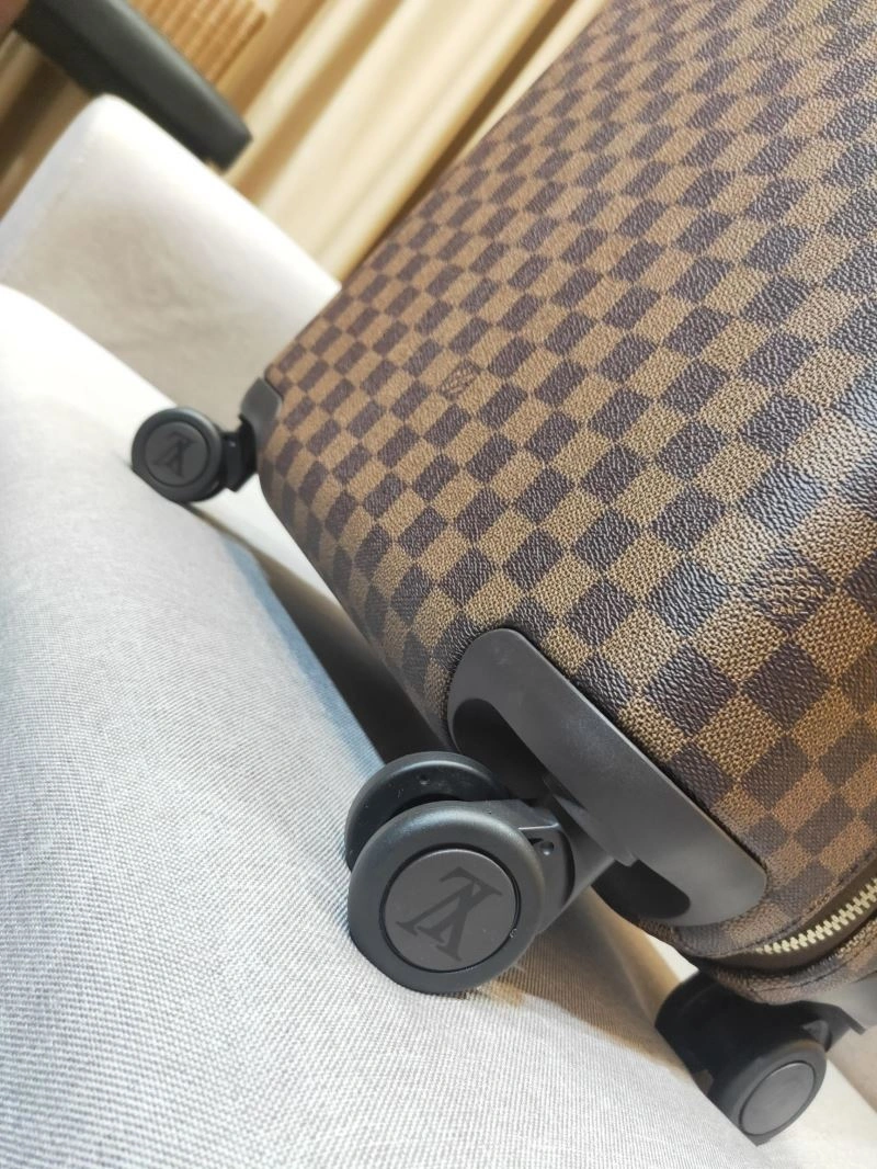 Louis Vuitton Suitcase OnTrend 65594
