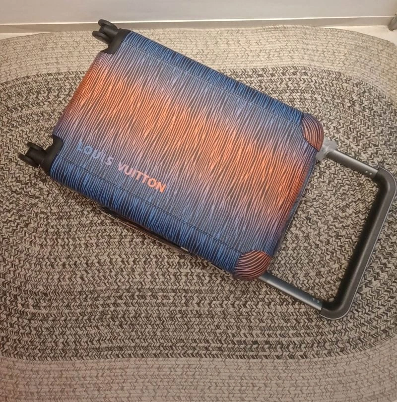 Durable Louis Vuitton Suitcase 65600
