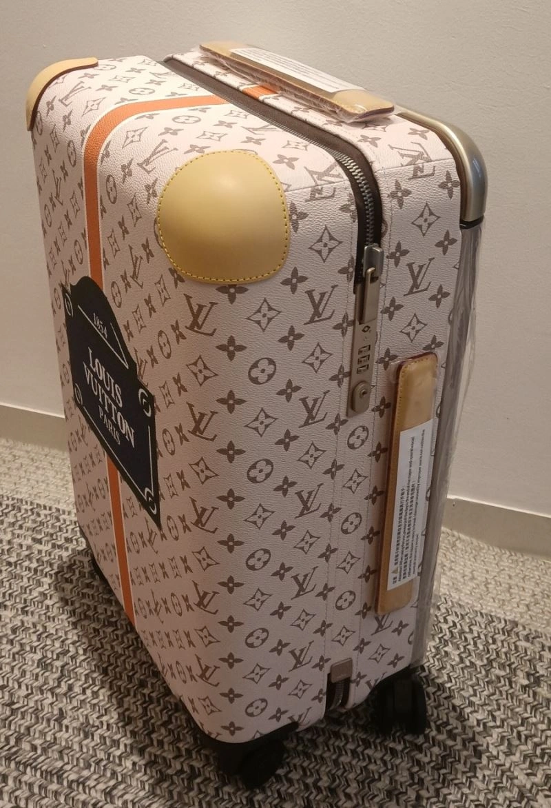 Bold Louis Vuitton Suitcase 65595