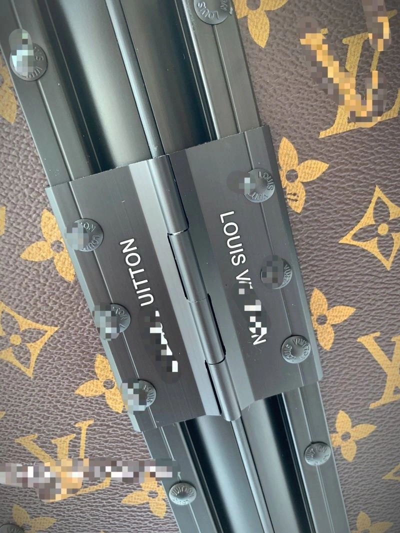 Durable Louis Vuitton Suitcase 65589