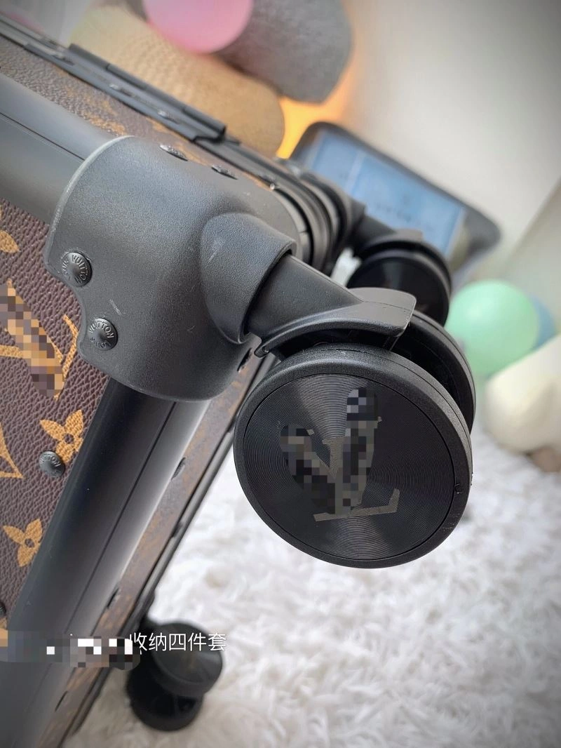 Durable Louis Vuitton Suitcase 65589
