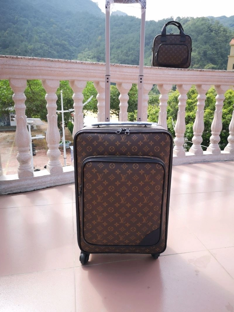 Louis Vuitton Suitcase FashionForward 65682