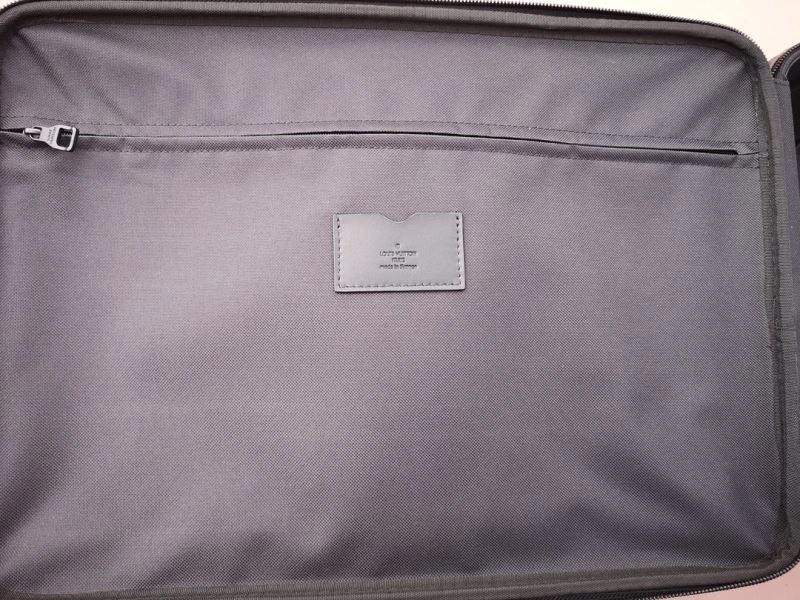 Louis Vuitton Suitcase FashionForward 65682