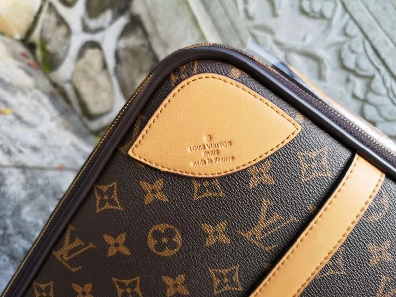 Louis Vuitton Suitcase Breathable 65611
