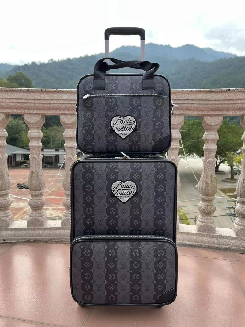 Soft Louis Vuitton Suitcase 65575