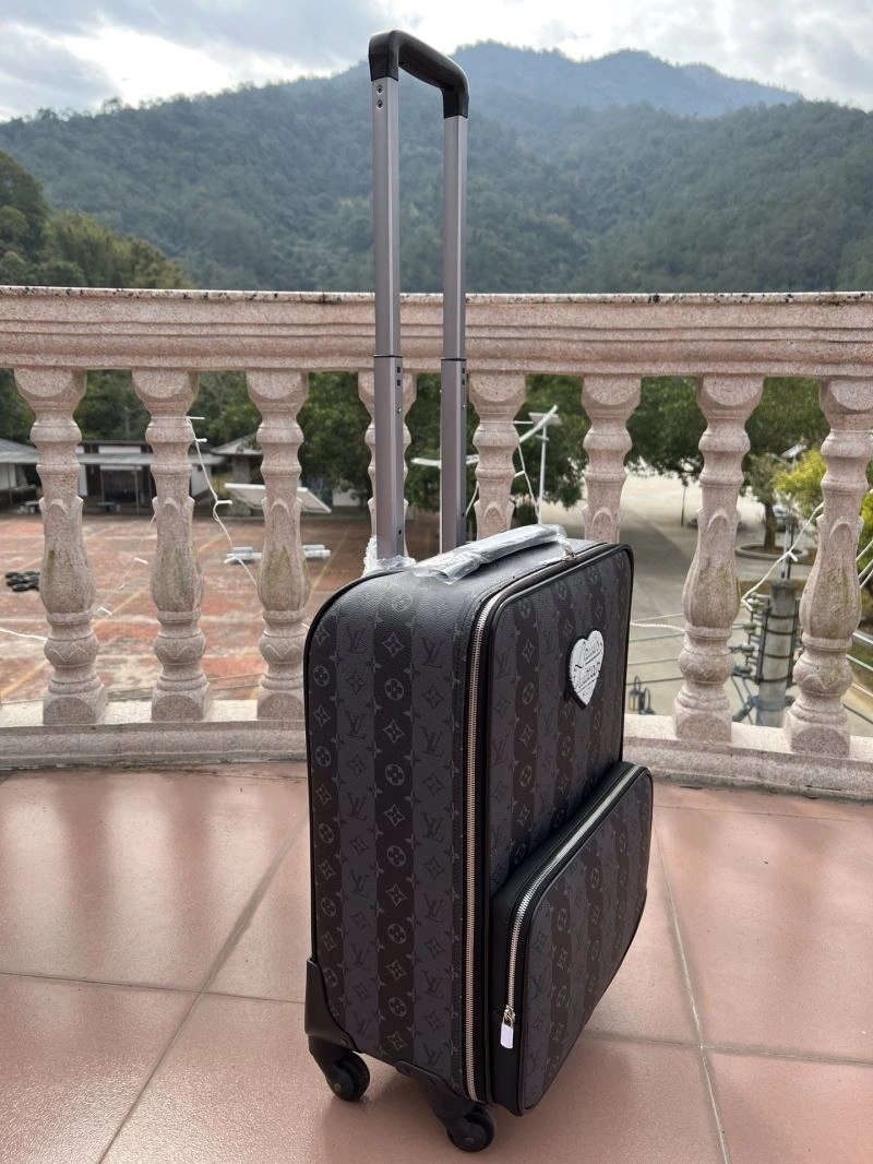 Soft Louis Vuitton Suitcase 65575