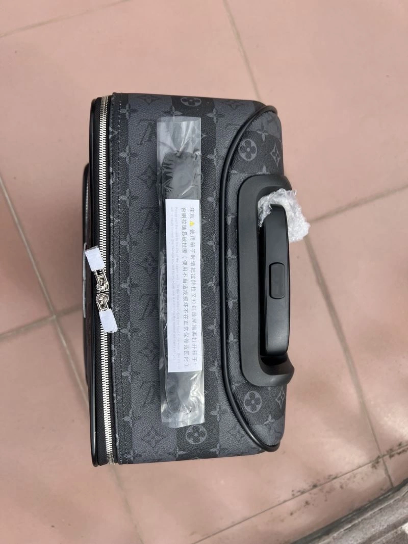 Soft Louis Vuitton Suitcase 65575