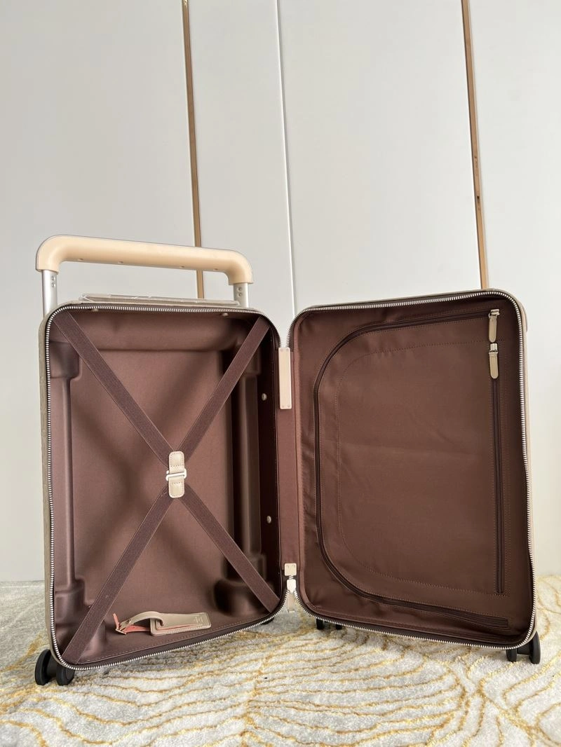 SmoothTexture Louis Vuitton Suitcase 65571