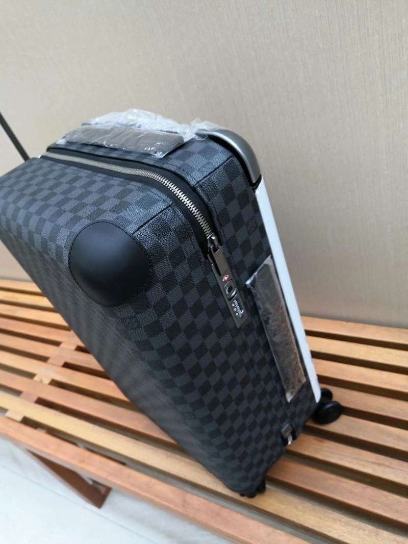 Fashionable Louis Vuitton Suitcase 65606