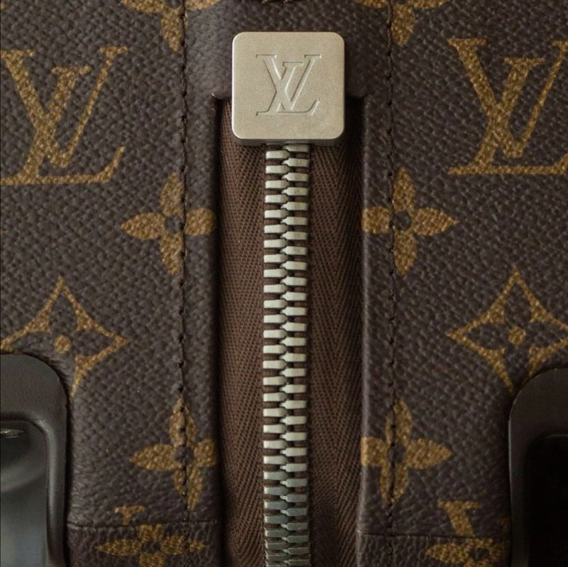 MultiPurpose Louis Vuitton Suitcase 65582