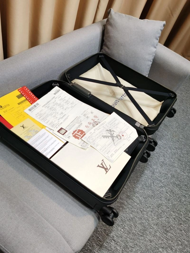 Functional Louis Vuitton Suitcase 65581