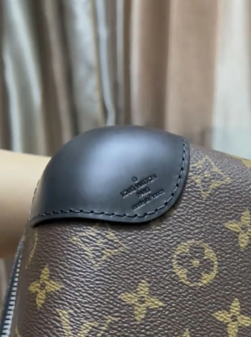 Comfortable Louis Vuitton Suitcase 65508