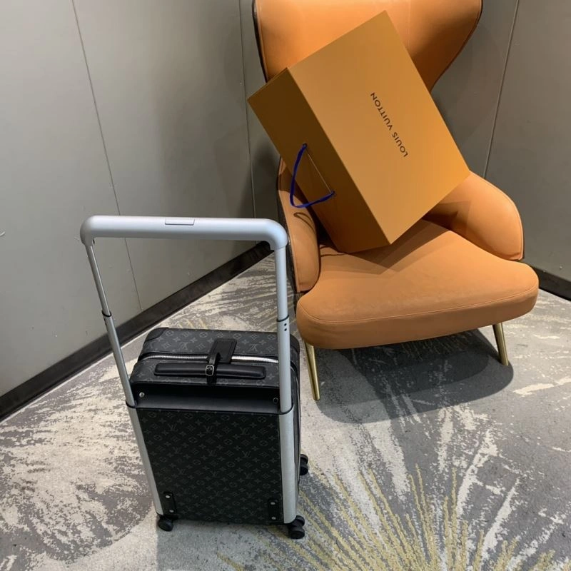 Versatile Louis Vuitton Suitcase 65507