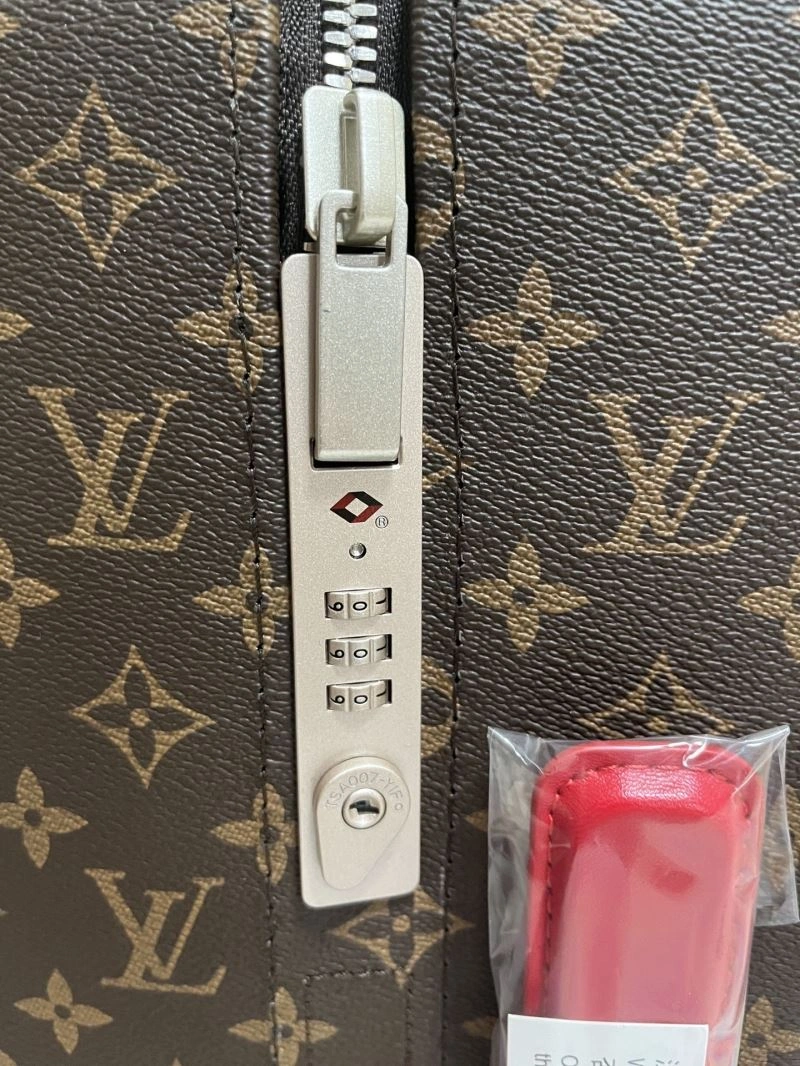 SoftTouch Louis Vuitton Suitcase 65550