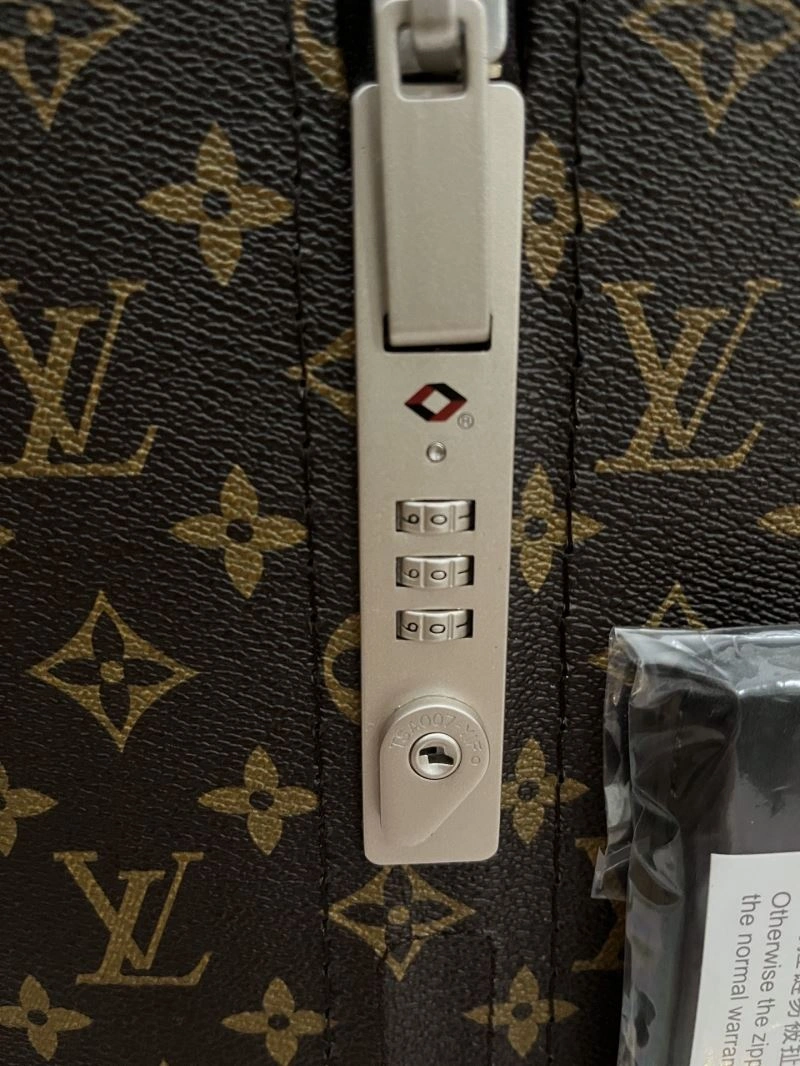 Louis Vuitton Suitcase Snug 65502