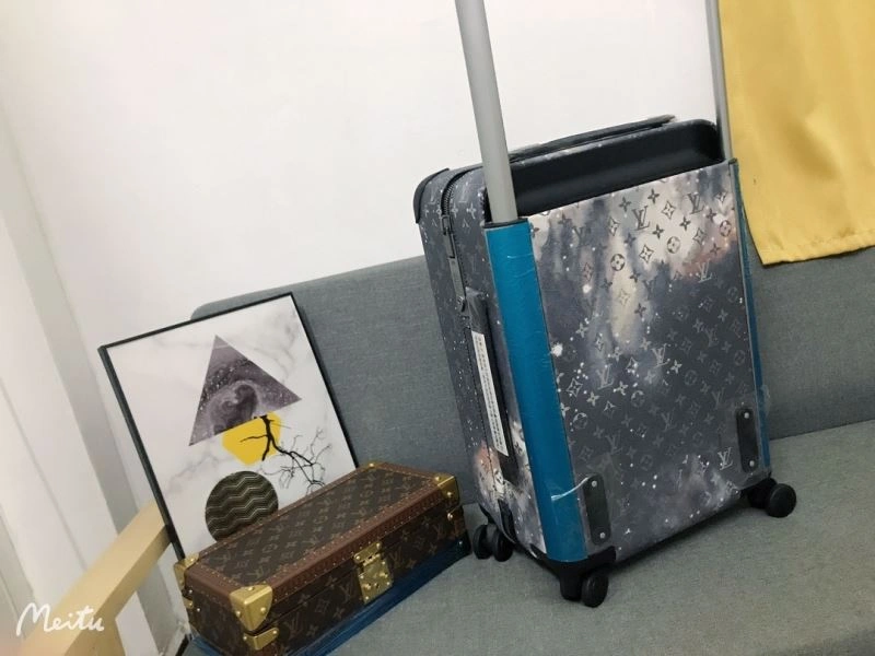 Functional Louis Vuitton Suitcase 65512