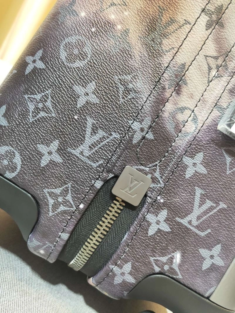 Louis Vuitton Suitcase ModernLook 65585