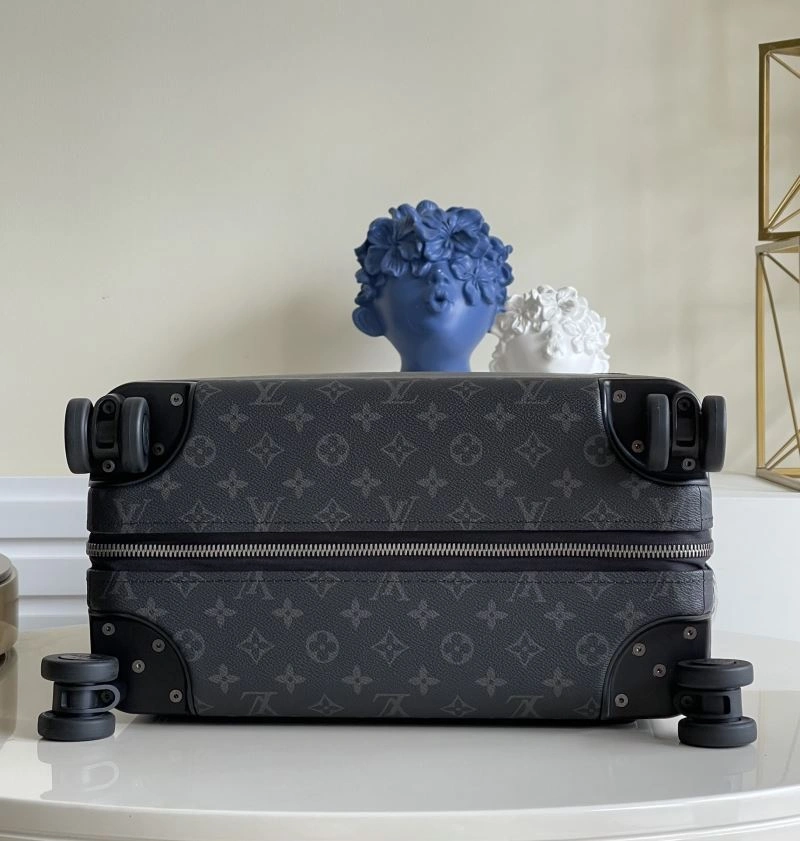 Lightweight Louis Vuitton Suitcase 65487
