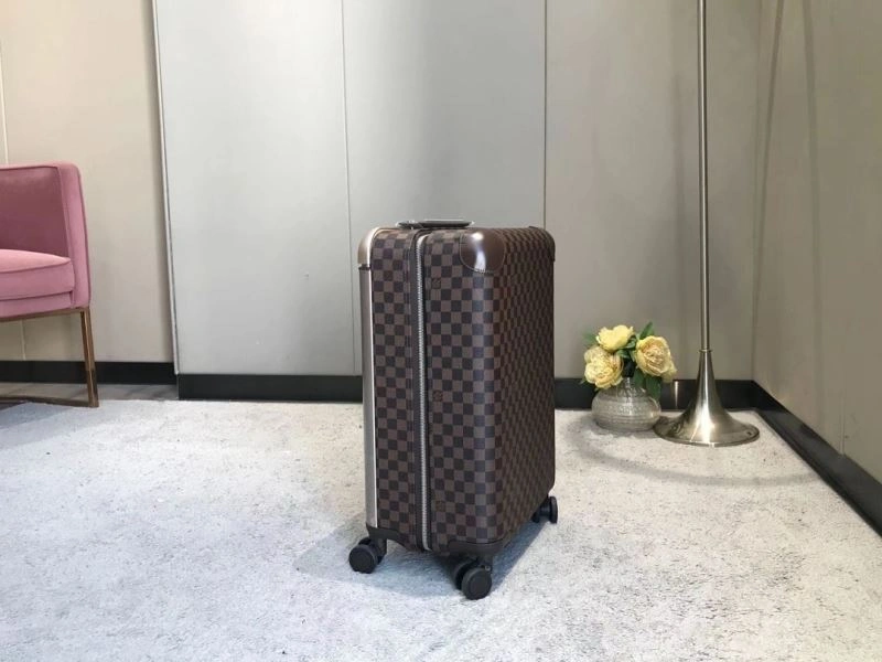 Versatile Louis Vuitton Suitcase 65511