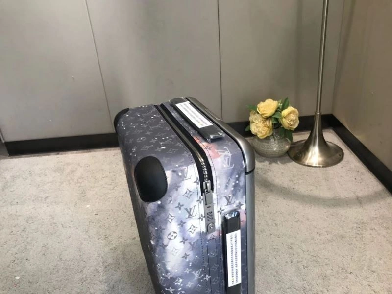 Functional Louis Vuitton Suitcase 65468