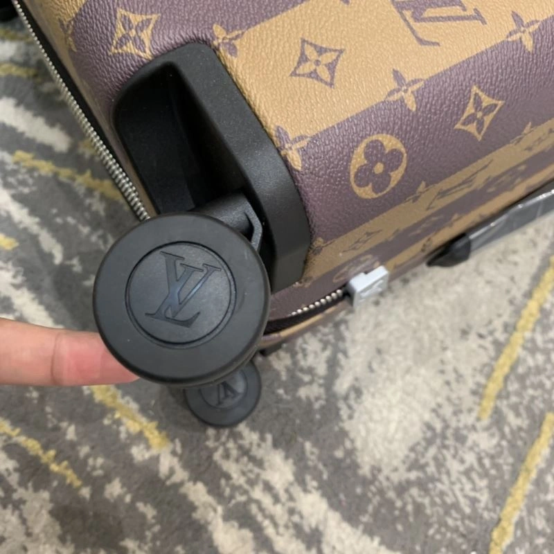 Louis Vuitton Suitcase Breathable 65461