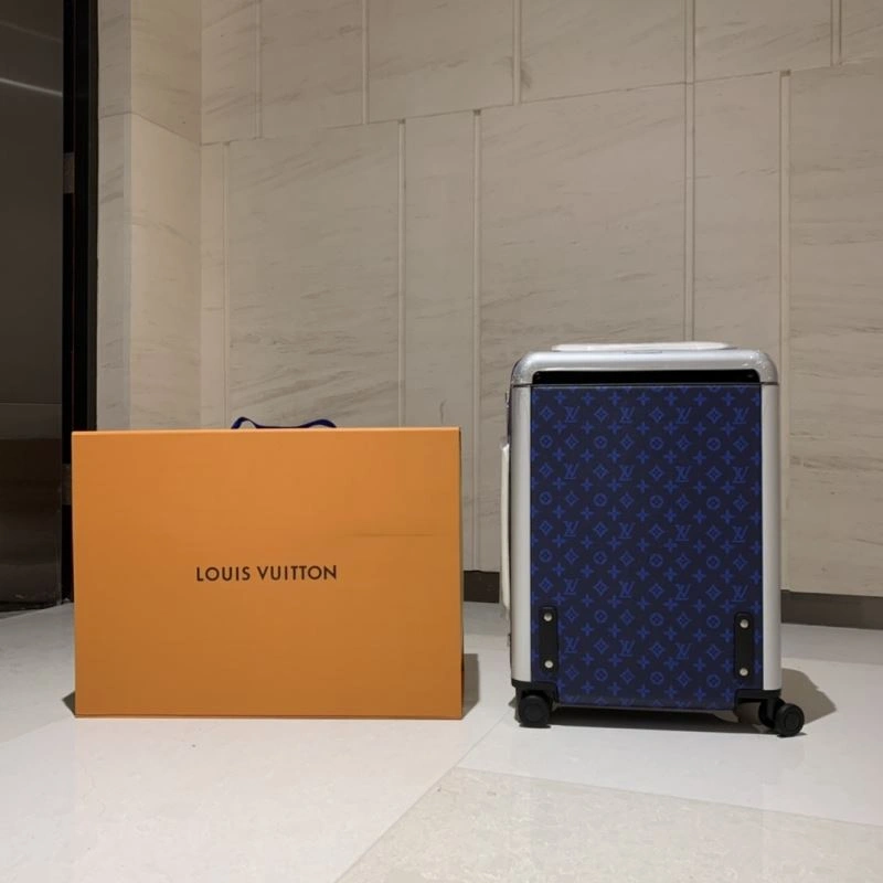 SmoothTexture Louis Vuitton Suitcase 65448
