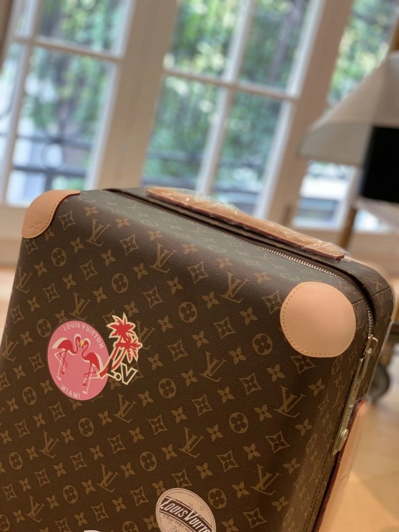 Louis Vuitton Suitcase Cozy 65436