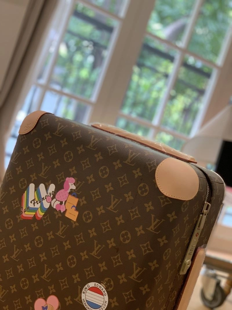 Louis Vuitton Suitcase Bold 65488