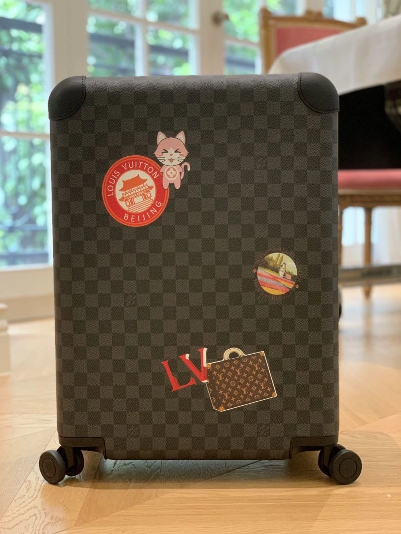 Flexible Louis Vuitton Suitcase 65441
