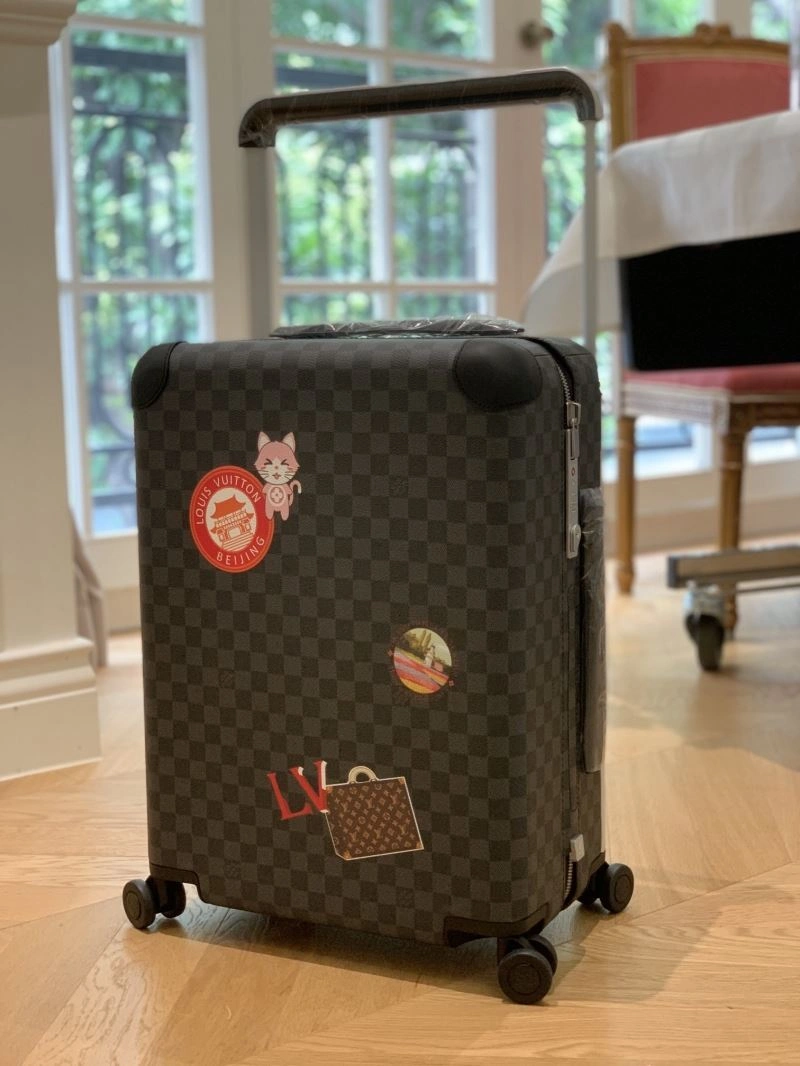Flexible Louis Vuitton Suitcase 65441