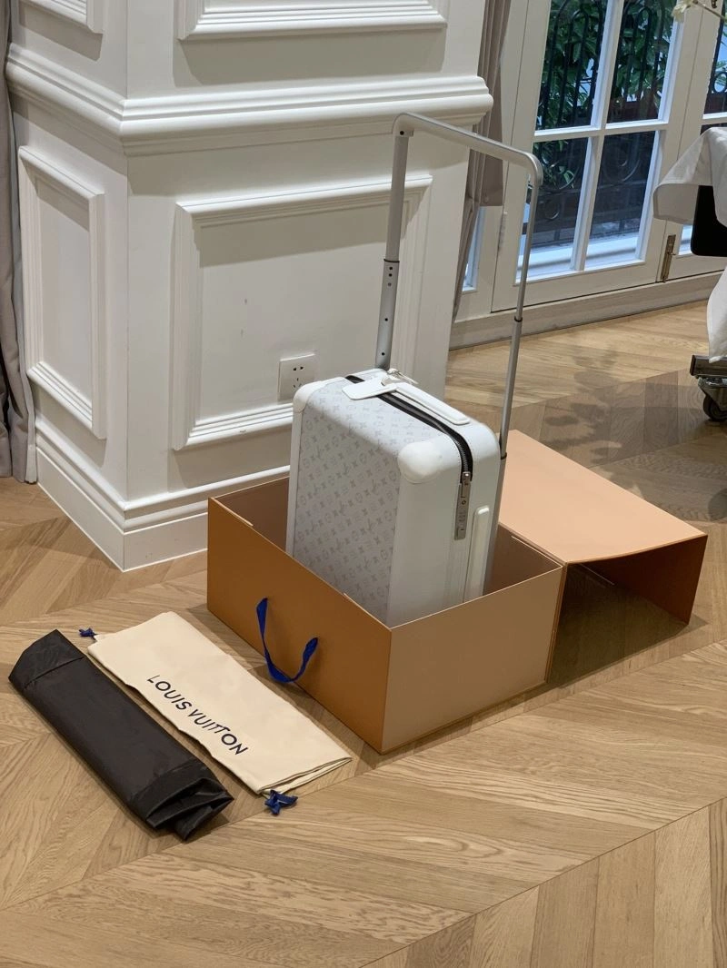 Original Louis Vuitton Suitcase 65432