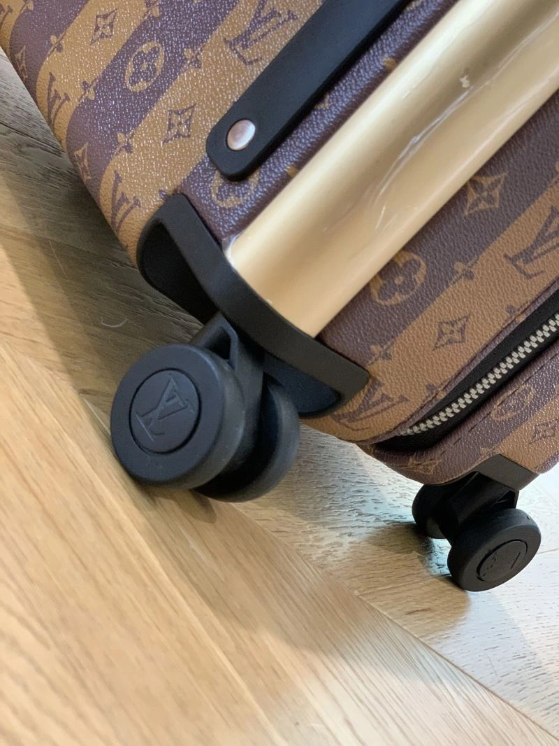 Louis Vuitton Suitcase MoistureWicking 65447