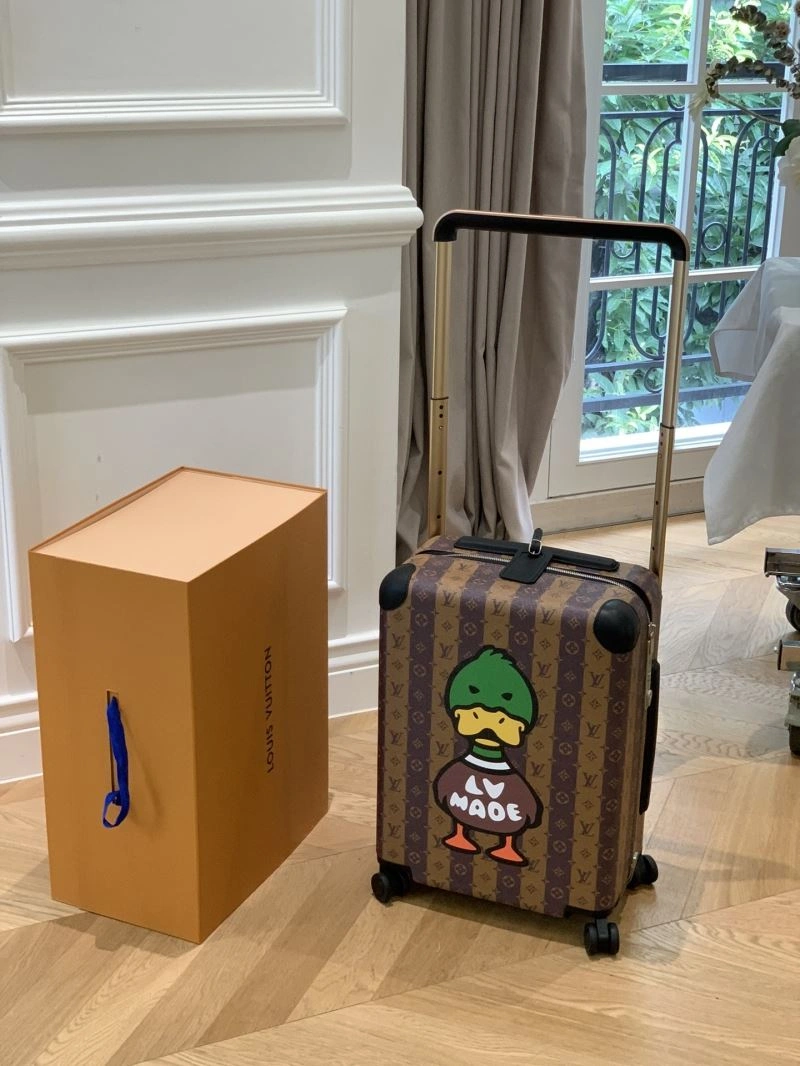 Louis Vuitton Suitcase MoistureWicking 65447